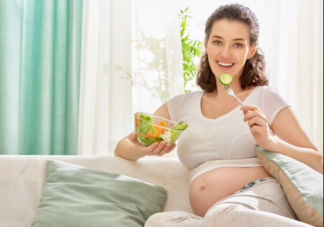怀胎时边吃边吐，怎样应对孕吐？